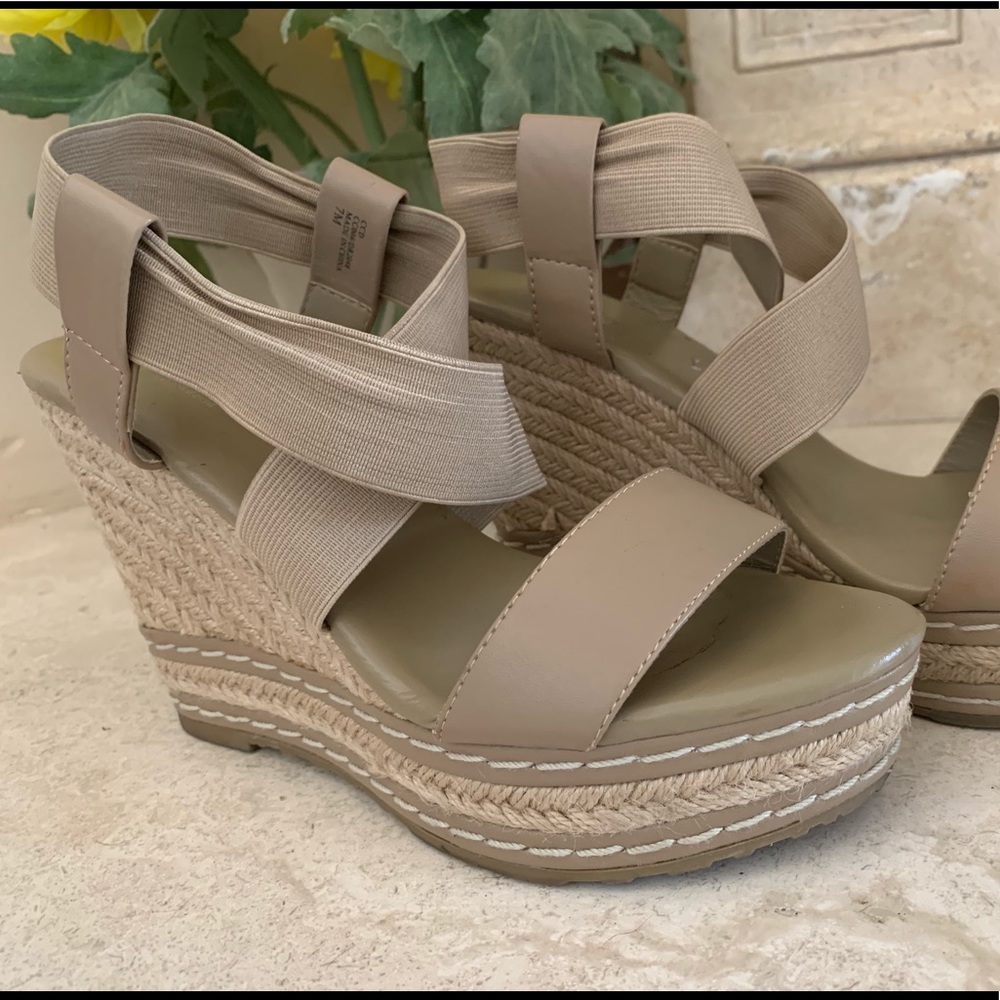 Nude wedge sandals